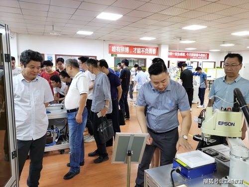 熱烈歡迎常州技師學院校領導及紅河啟智教育投資集團蒞臨我校開展教育投資咨詢